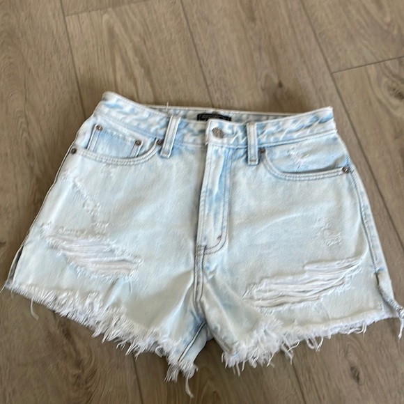 Abercrombie High Rise Jean Shorts - Picture 1 of 3